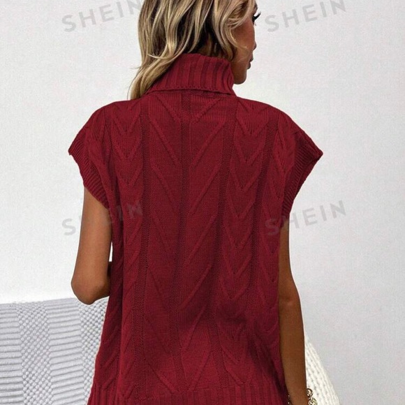 NWOT Sleeveless Sweater - Picture 2 of 5